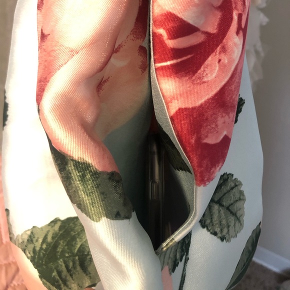 Stunning Prom Dress - Picture 4 of 7